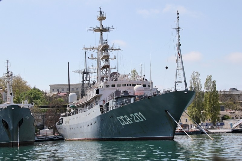 La nave spia Priazovye (SSB-201) giunta al largo della Siria