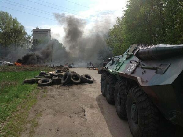 Ucraina sporadici combattimenti ad est. Nessun segno dell’annunciato ritiro russo