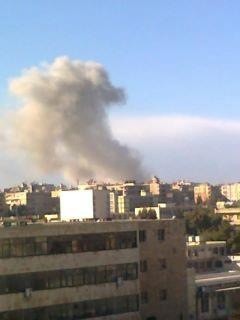 Due forti esplosioni a Damasco: decine di vittime