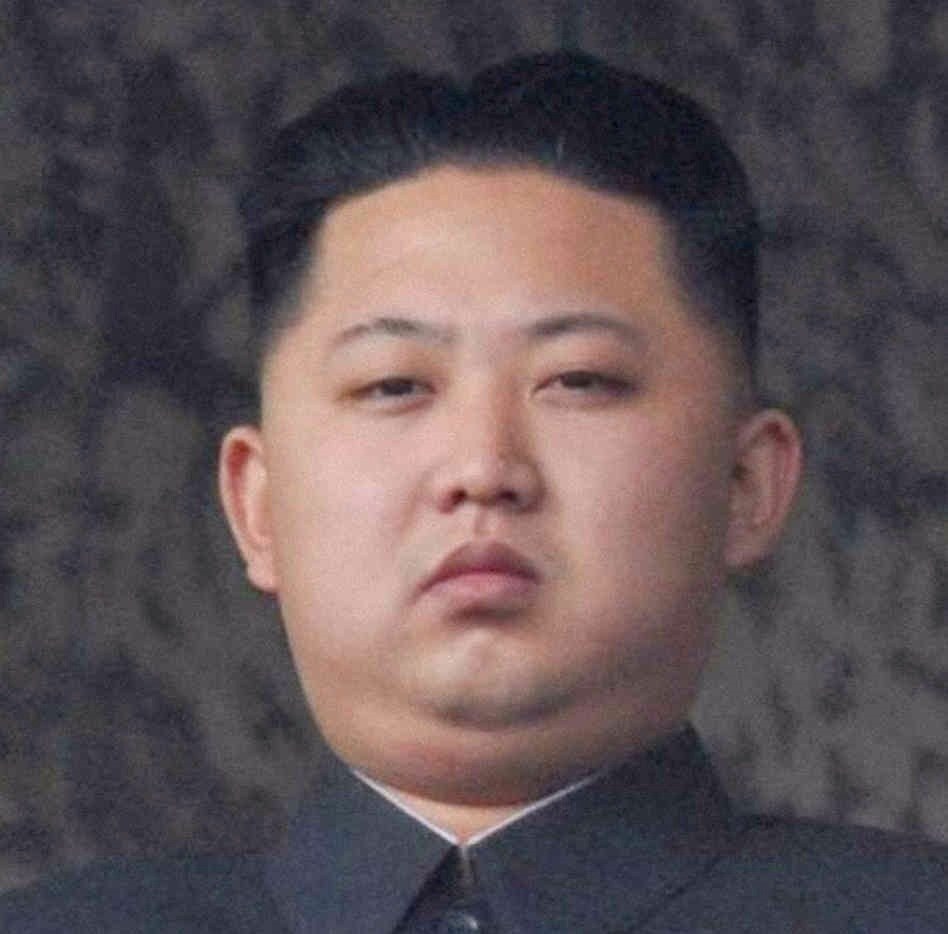 Corea del Nord Riappare Kim Jong Un