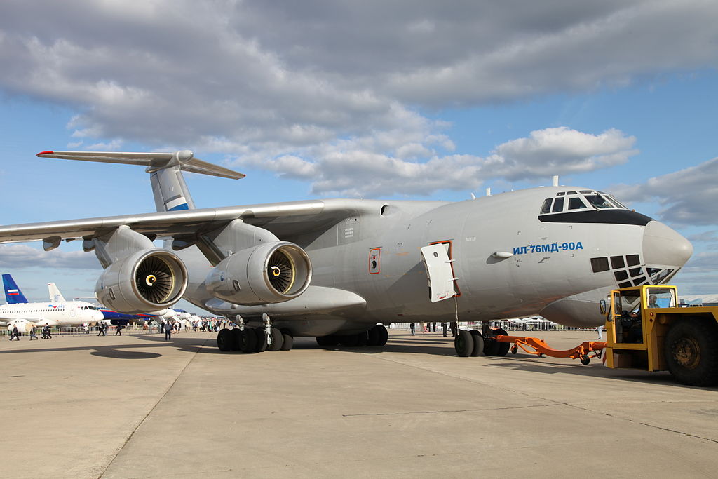 Il Presidente Ucraino minaccia di chiudere lo spazio aereo ai velivoli militari russi