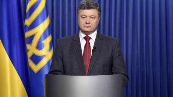 Poroshenko : gli accordi di Minsk non più validi