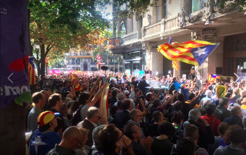 Catalogna imponenti manifestazioni contro Madrid
