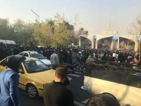 Teheran: prove generali per una insurrezione